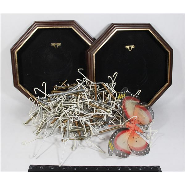 BOX OF 20+ WALL PLATE HOLDERS AND 2 FRAMES