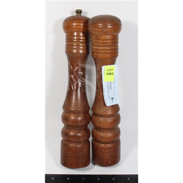 SALT & PEPPER GRINDER AND SHAKER