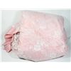 Image 1 : QUEEN SIZE BEDSPREAD