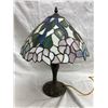 Image 4 : TIFFANY STYLE TABLE LAMP