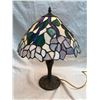Image 5 : TIFFANY STYLE TABLE LAMP