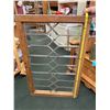 Image 4 : ANTIQUE WOODEN-FRAMED WINDOW FEATURING A BEVELED GLASS DESIGN