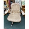 Image 1 : VINTAGE MID-CENTURY MODERN HOMECREST SWIVEL ROCKER LOUNGE CHAIR