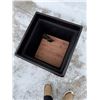 Image 6 : ASHLEY BONDED LEATHER STORAGE AND SERVING TRAY OTTOMAN