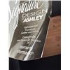 Image 8 : ASHLEY BONDED LEATHER STORAGE AND SERVING TRAY OTTOMAN