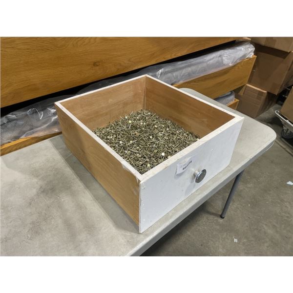 TRAY OF ROOFING NAILS