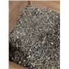 Image 3 : TRAY OF ROOFING NAILS