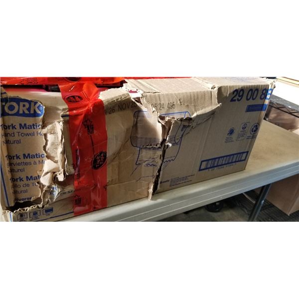 CASE OF TORKMATIC HAND TOWEL ROLL NATURAL, 7.7 INCH, 6 X 700FT