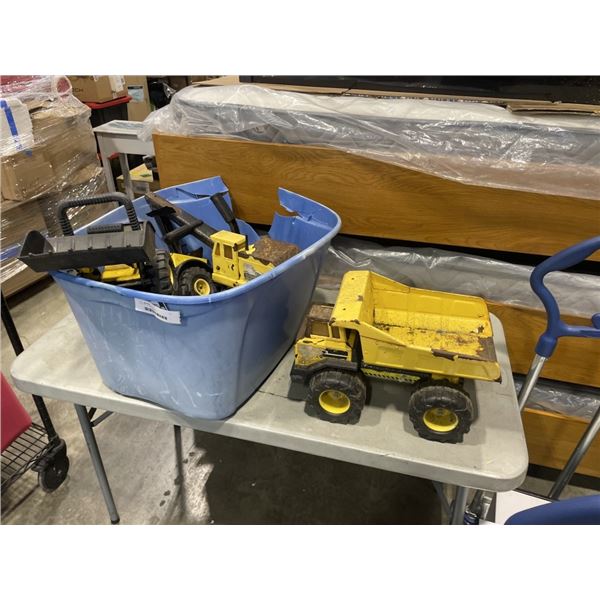 TOTE OF TONKA TRUCKS