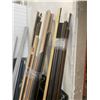 Image 2 : 3 BUNDLES OF PICTURE FRAME MOLDING