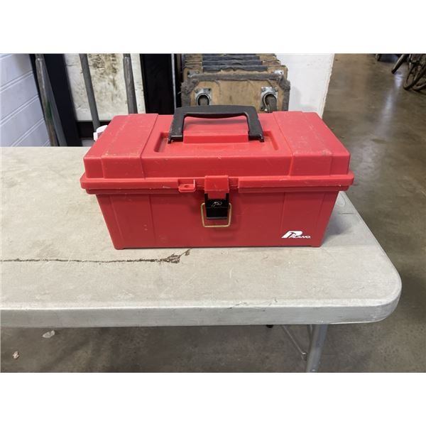 PLANO TACKLE BOX