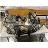 Image 1 : 36" x 18" HUNTER BAG