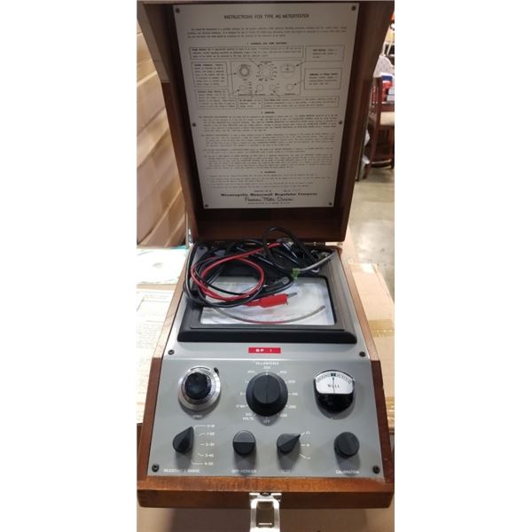 VINTAGE WOOD CASED HONEYWELL M2 MULTI RANGE METER TESTER