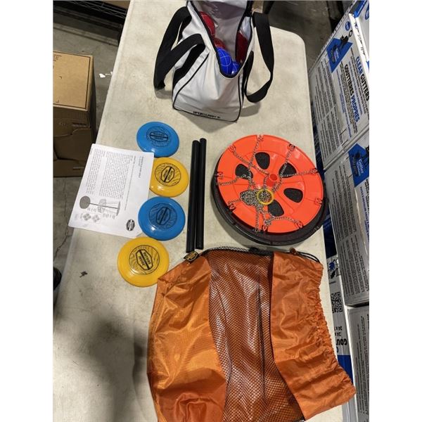 BOCCE SET AND DISK GOLF GAME