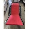 Image 2 : RED ZERO GRAVITY LOUNGE CHAIR