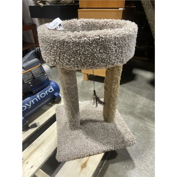 SMALL CAT TREE