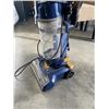 Image 3 : EUREKA UPRIGHT VACUUM