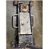 Image 3 : MOTOR HEAD ALUMINUM 4500LB FLOOR JACK WITH HANDLE