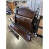Image 2 : QUEENSIZE BEDFRAME