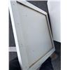 Image 2 : 4 28X28 WHITE TABLE TOPS
