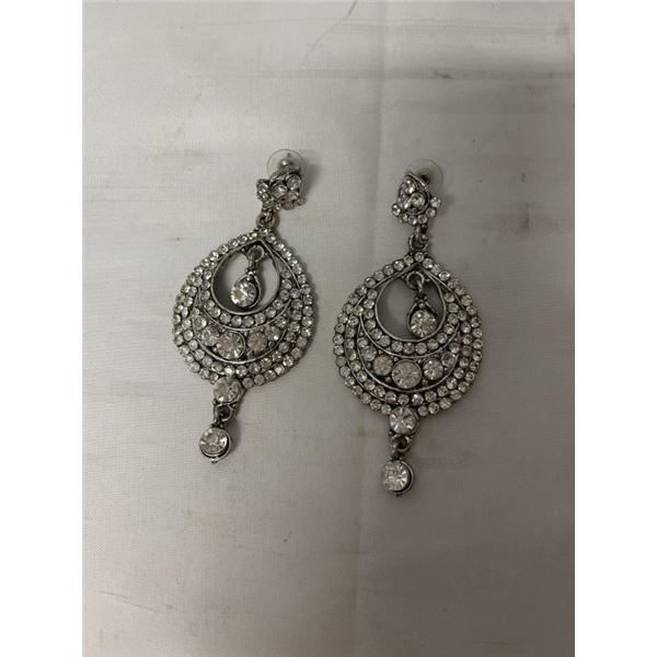 VINTAGE LARGE AND HEAVY SILVER PLATED W/ RHINESTONES PAIR OF DANGLE EARRINGS