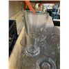 Image 5 : 2 BOXES OF GLASSWARE