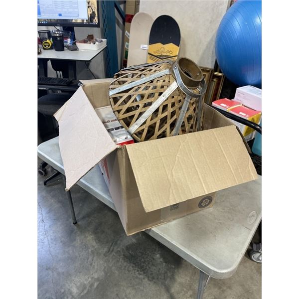 BOX OF ASSORTED GHOUSEHOLD AND DECOR ITEMS
