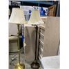 Image 2 : 2 FLOOR LAMPS