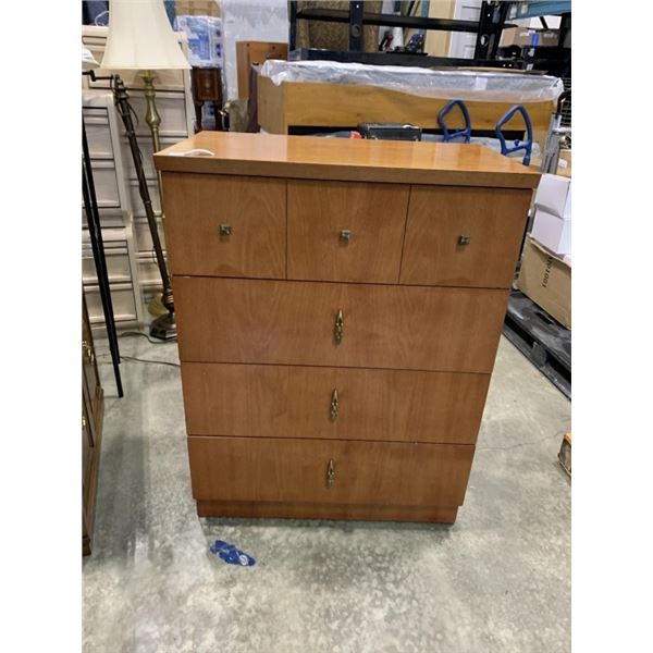 VINTAGE 4 DRAWER DRESSER