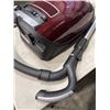 Image 5 : MIELE COMPLETE C3 CAT AND DOG CANISTER VACUUM - TESTED WORKING, RETAIL $1199