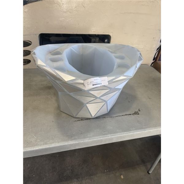 RED BULL LIGHT UP DRINK / ICE BUCKET