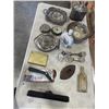 Image 1 : ASSORTED SILVER PLATE AND COLLECTIBLES