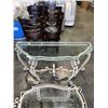 Image 2 : WHITE IRON AND GLASS TOP SOFA TABLE WITH MATCHING MIRROR