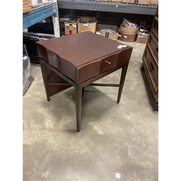 MODERN OPEN NIGHT STAND WITH DRAWER
