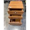Image 2 : 3 DRAWER ROLLING AND LOCKING CABINET