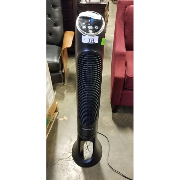HONEWELL 40" OSCILLATING TOWER FAN - TESTED WORKING