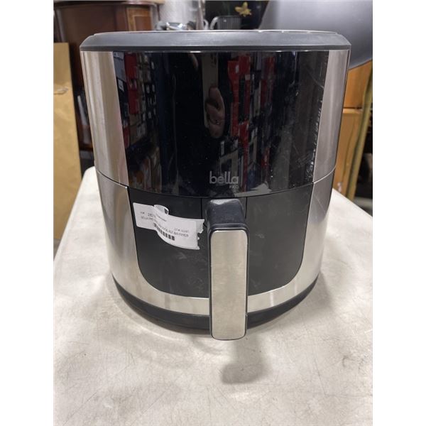 AS NEW BELLA PRO SMART CRISP DIGITAL 8QT AIR FRYER W/ EVERGOOD CERAMIC - TESTED WORKING, RETAIL $259