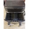Image 2 : AS NEW BELLA PRO MINI 4QT TRIZONE AIR FRYER W/ EVERGOOD CERAMIC - TESTED WORKING, RETAIL $299