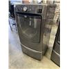 Image 6 : MAXIMA FRONT LOAD WASHER AND DRYER W/ PEDASTAL STANDS