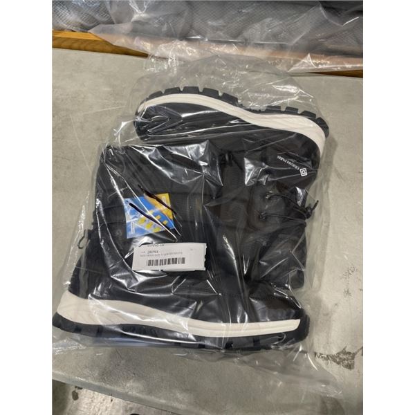 NEW MENS SIZE 11 WINTER BOOTS