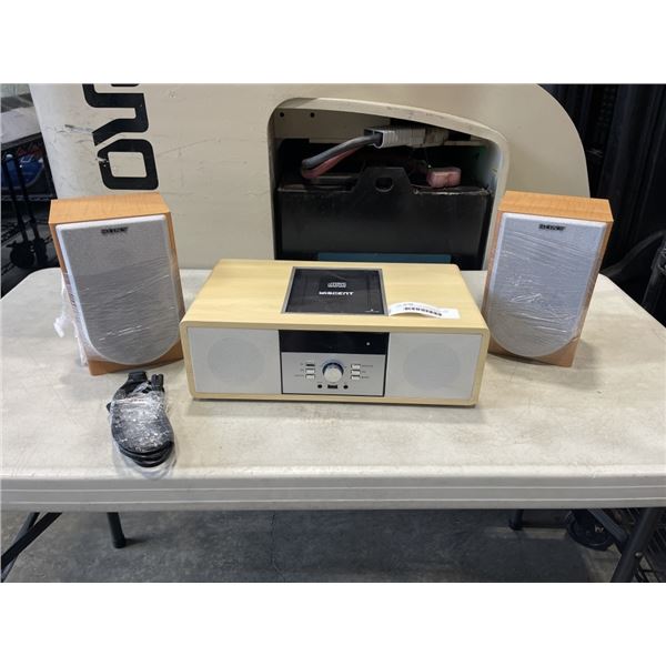 WISCENT TABLE TOP CD PLAYER AND PAIR OF SONY BOOKSHELF SPEAKERS