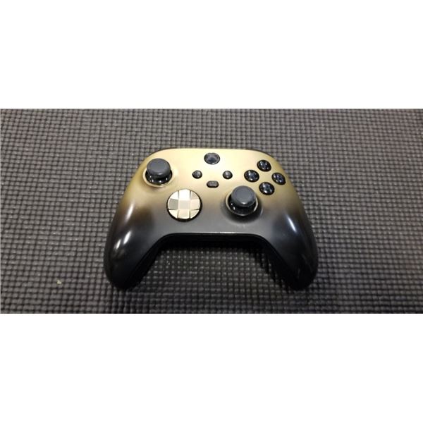 XBOX WIRELESS CONTROLLER - TESTED WORKING, RETAIL $79