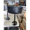 Image 2 : PAIR OF BLACK AND GOLD MODERN TABLE LAMPS