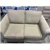 Image 3 : GREEN LOVE SEAT SOFA