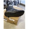 Image 4 : NEW DR. MARTENS CREWSON BLACK CLASSIC PULL UP SIZE US MENS 11, LADIES 12