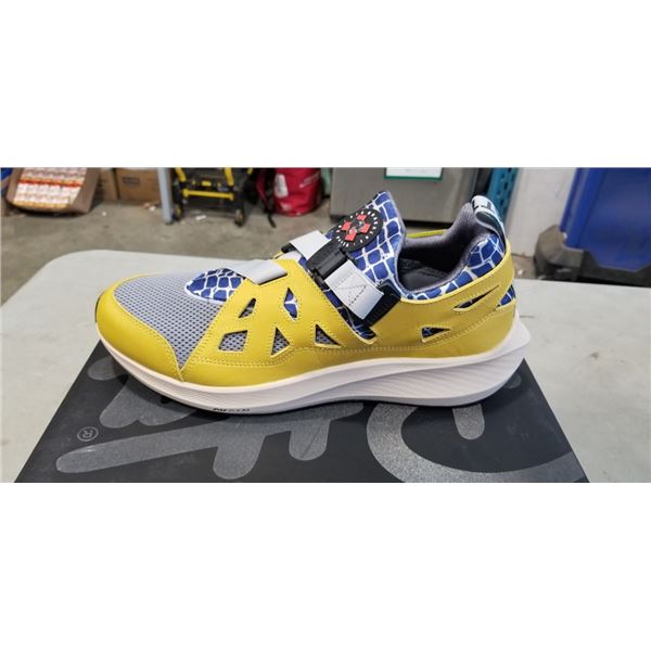 NEW NIKE AIR HUARACHE 20Y24/PATTA SIZE US MENS 11