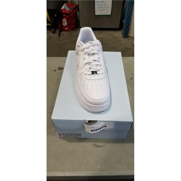 NEW NIKE AIR FORCE 1 LOW SP, WHITE / WHITE  SIZE US 12 MENS