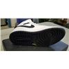 Image 3 : NEW JORDAN 1 MID, WHITE BLACK, SIZE KIDS 12C