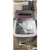 Image 2 : AS NEW INSIGNIA 26LB PORTABLE ICE MAKER - TESTED WORKING, RETAIL $199