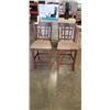 Image 1 : 2 WOOD BARSTOOLS